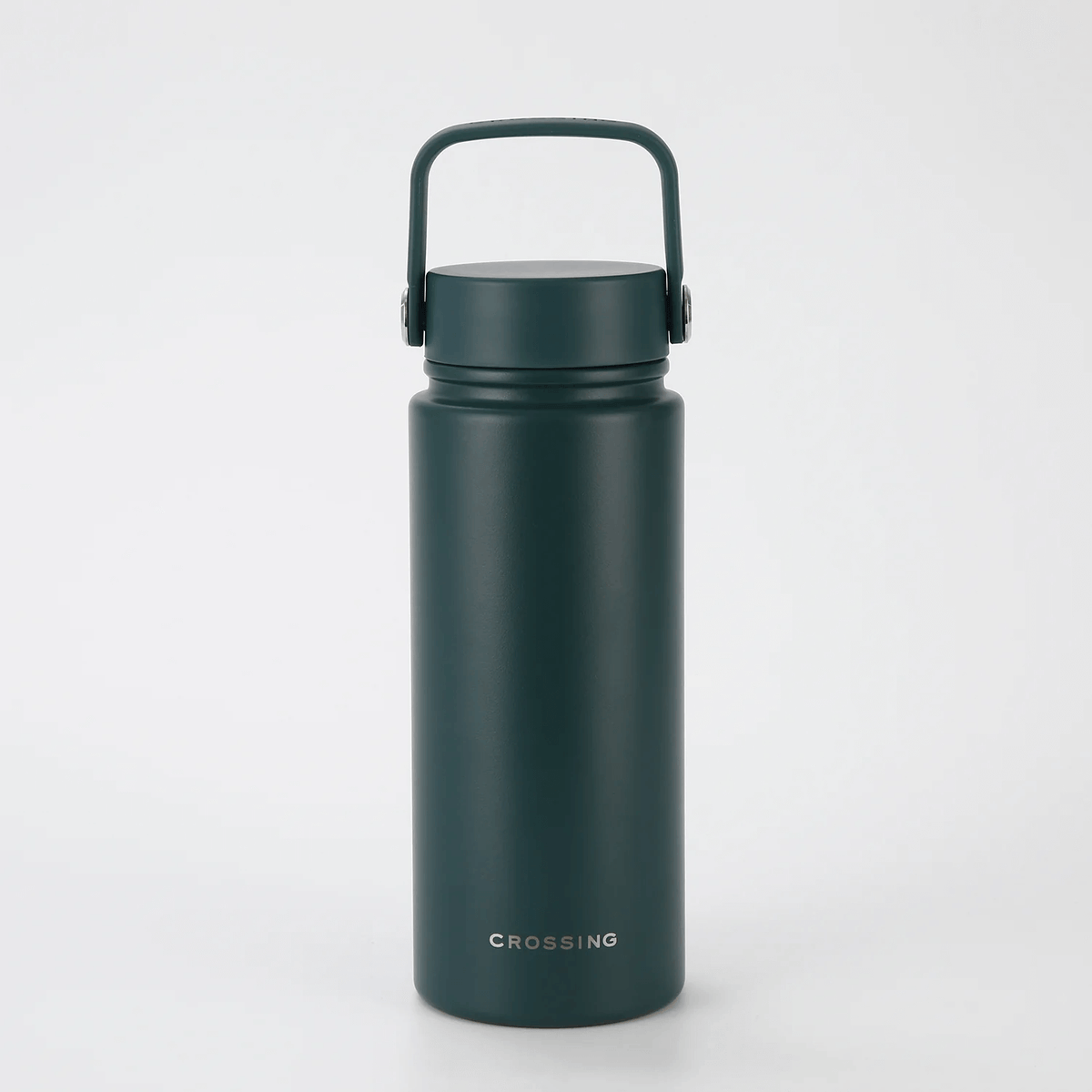 Crossing Urban Ceramic S/S Insulated Flat Cap Bottle With Handle 600ml in dark green with handle.