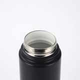 Inside view of the Crossing Urban Ceramic S/S Insulated Flat Cap Bottle With Handle 600ml showing ceramic-coated interior.