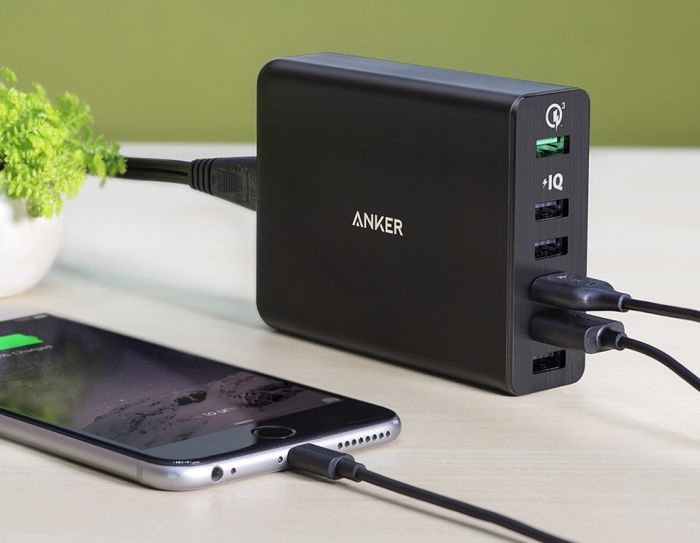 Anker PowerPort+ 6 Ports 60W With Quick Charge 3.0 Charging Station Executive Gifts Singapore