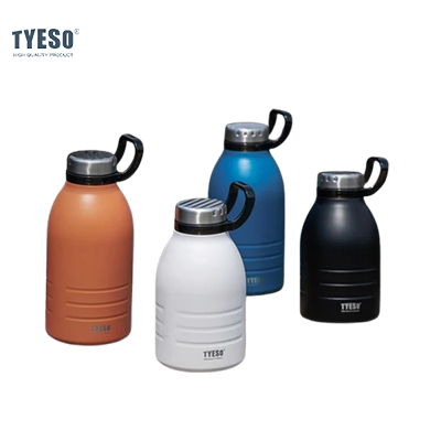 TYESO Big Capacity Outdoor Bottle with Handle 51oz Executive Corporate Gifts Singapore