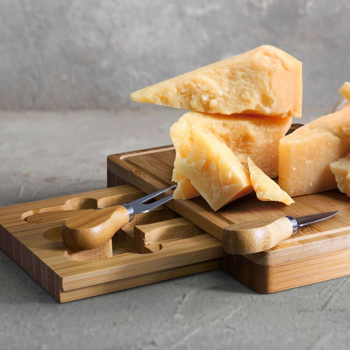 NATURA Kensington Cheese Board - Rectangle Corporate Gifts Singapore