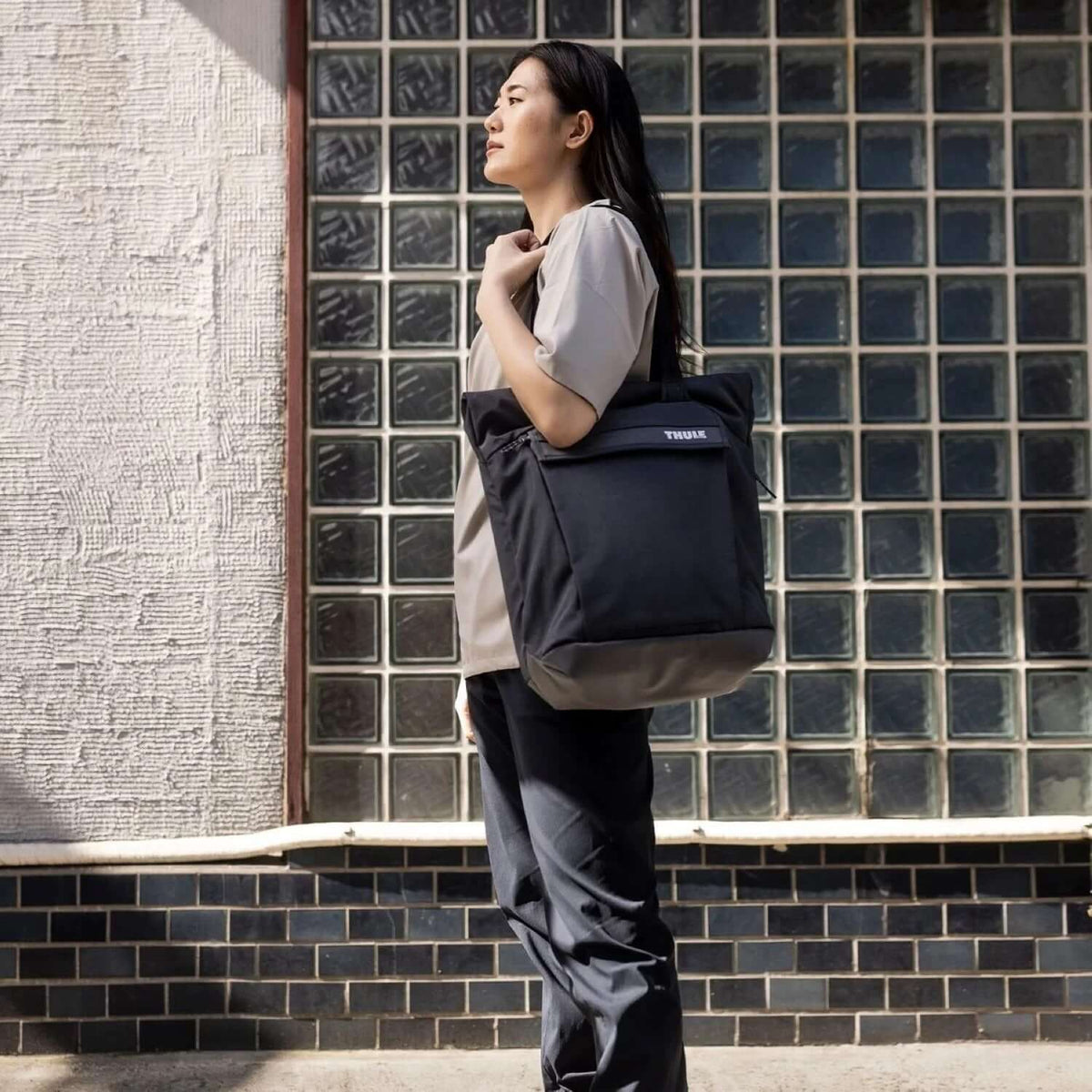 Thule Paramount Tote 22L Corporate Gift Singapore