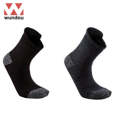Wundou P45 Outdoor Socks | Executive Door Gifts